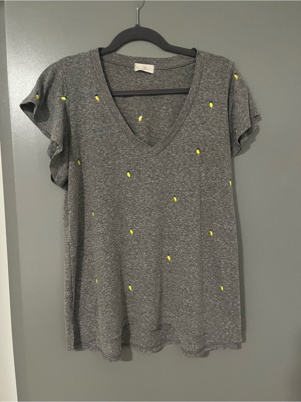 T.la embroidered Heather Gray V-Neck and flutter sleeve tee - Medium and NWOT